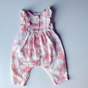 Baby Gap romper EUC Size 3-6 months